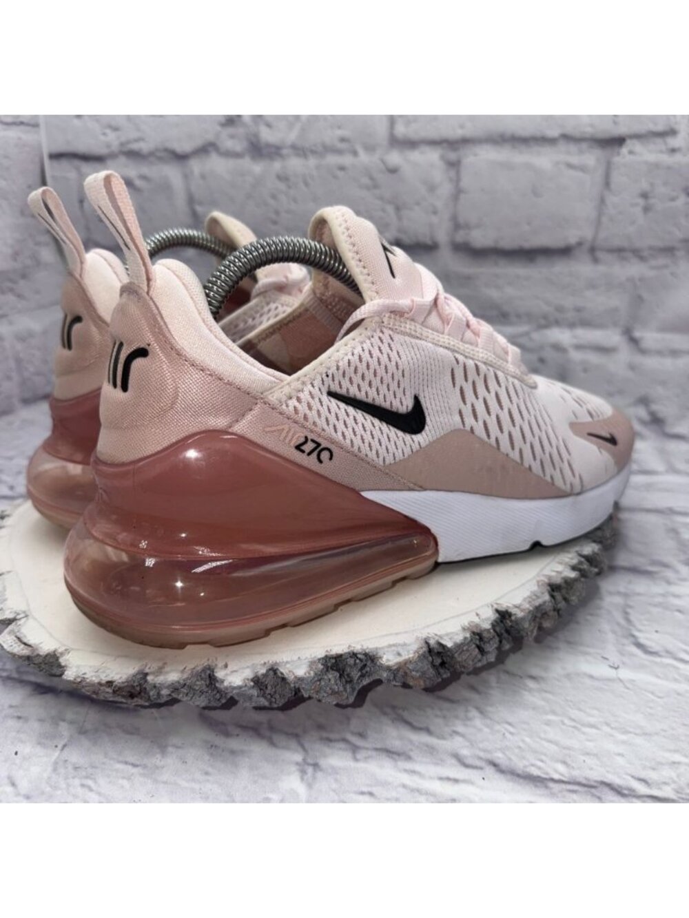 Nike Air Max 270 Womens Size 9.5 Light Soft Pink Running Shoes AH6789-604 - Picture 4 of 11